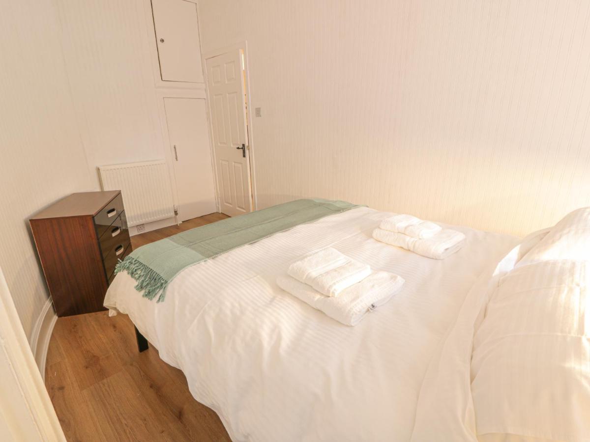 Garden Apartment Ayr Exteriör bild
